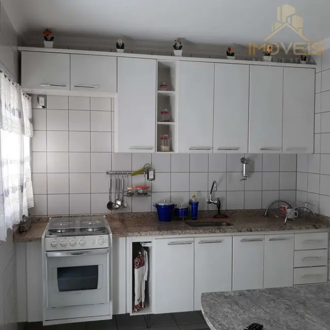 Foto 7 de Sobrado com 3 quartos à venda, 138m2 em Parque Jardim Europa, Bauru - SP