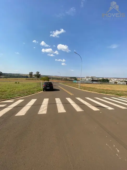 Foto 4 de Terreno / Lote à venda, 459m2 em Piratininga - SP