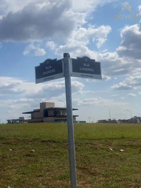 Foto 3 de Terreno / Lote à venda, 459m2 em Piratininga - SP