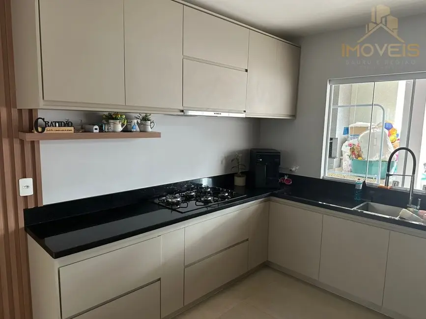 Foto 3 de Sobrado com 4 quartos à venda, 226m2 em Vila Aviação, Bauru - SP