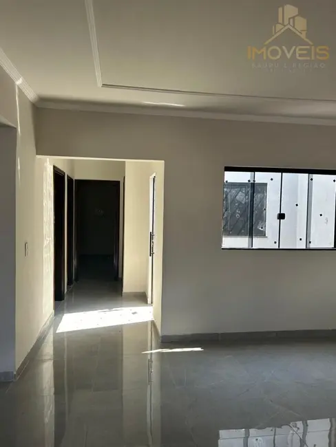 Casa com 3 quartos à venda, 190m2 em Jardim América, Bauru - SP - imagem 4 Foto 4 de Casa com 3 quartos à venda, 190m2 em Jardim América, Bauru - SP