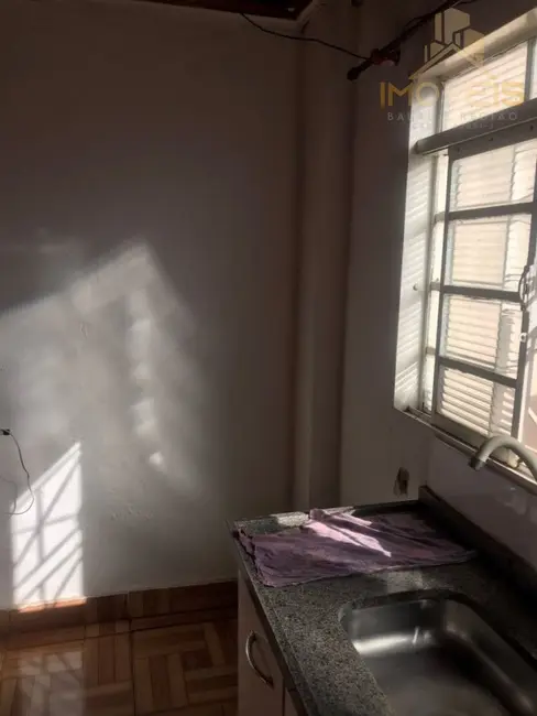 Foto 6 de Casa com 2 quartos à venda, 187m2 em Núcleo Habitacional Vereador Edson Francisco da Silva, Bauru - SP