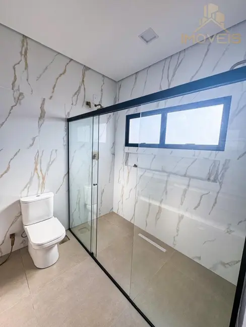 Casa de Condomínio com 3 quartos à venda, 275m2 em Piratininga - SP - imagem 5 Foto 5 de Casa de Condomínio com 3 quartos à venda, 275m2 em Piratininga - SP