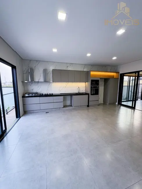 Casa de Condomínio com 3 quartos à venda, 275m2 em Piratininga - SP - imagem 9 Foto 9 de Casa de Condomínio com 3 quartos à venda, 275m2 em Piratininga - SP