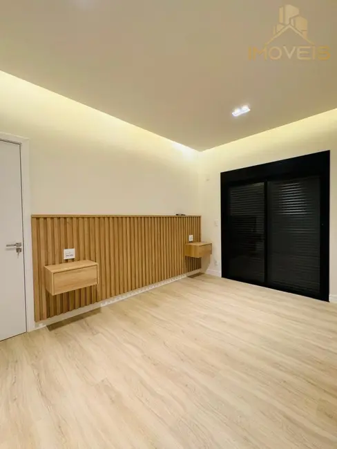 Foto 13 de Casa à venda, 209m2 em Vila Santista, Bauru - SP