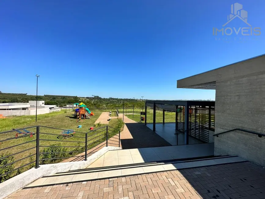 Foto 2 de Terreno / Lote à venda, 2250m2 em Centro, Piratininga - SP