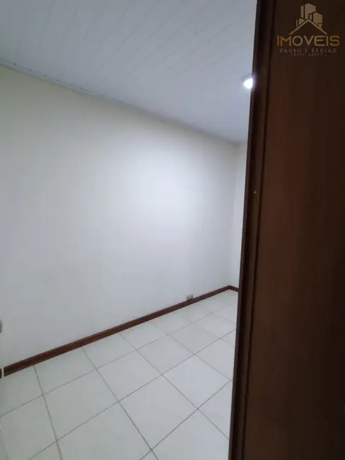 Foto 2 de Casa com 3 quartos à venda, 170m2 em Núcleo Habitacional Mary Dota, Bauru - SP