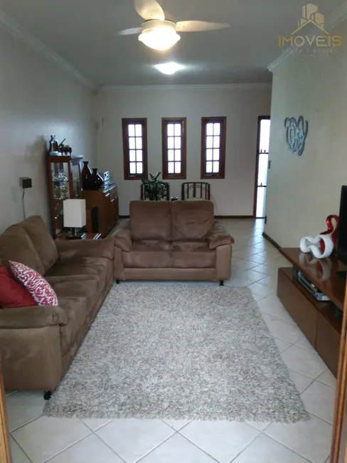 Foto 4 de Casa com 3 quartos à venda, 204m2 em Vila Cardia, Bauru - SP