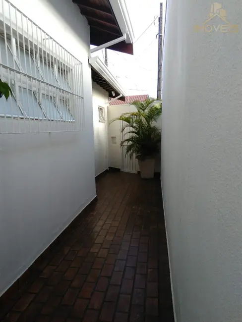 Foto 2 de Casa com 3 quartos à venda, 204m2 em Vila Cardia, Bauru - SP