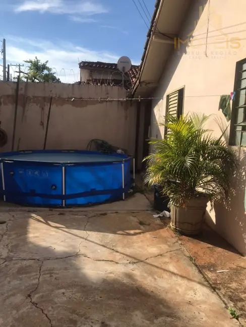 Casa com 3 quartos à venda, 211m2 em Núcleo Habitacional Vereador Edson Francisco da Silva, Bauru - SP - imagem 4 Foto 4 de Casa com 3 quartos à venda, 211m2 em Núcleo Habitacional Vereador Edson Francisco da Silva, Bauru - SP