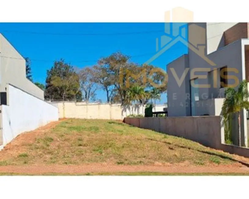 Foto 3 de Terreno / Lote à venda, 225m2 em Jardim Shangri-Lá, Bauru - SP