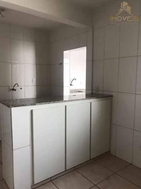 Casa com 2 quartos para alugar, 190m2 em Jardim Solange, Bauru - SP - imagem 3 Foto 3 de Casa com 2 quartos para alugar, 190m2 em Jardim Solange, Bauru - SP