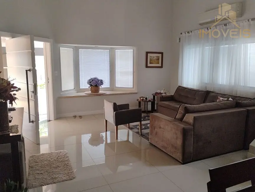 Foto 5 de Casa de Condomínio com 3 quartos à venda, 340m2 em Vila Serrão, Bauru - SP