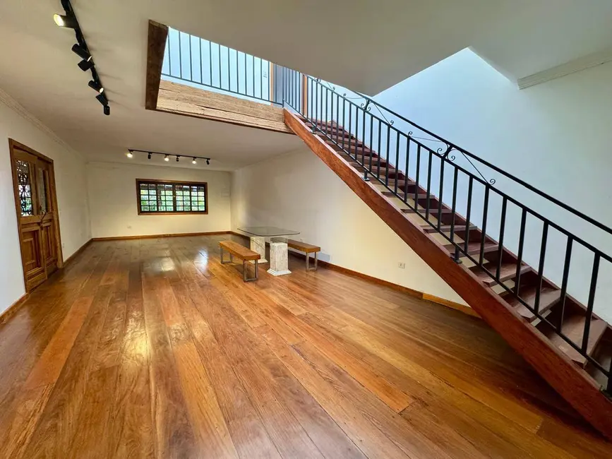 Foto 3 de Chácara com 3 quartos à venda, 300m2 em Mairipora - SP