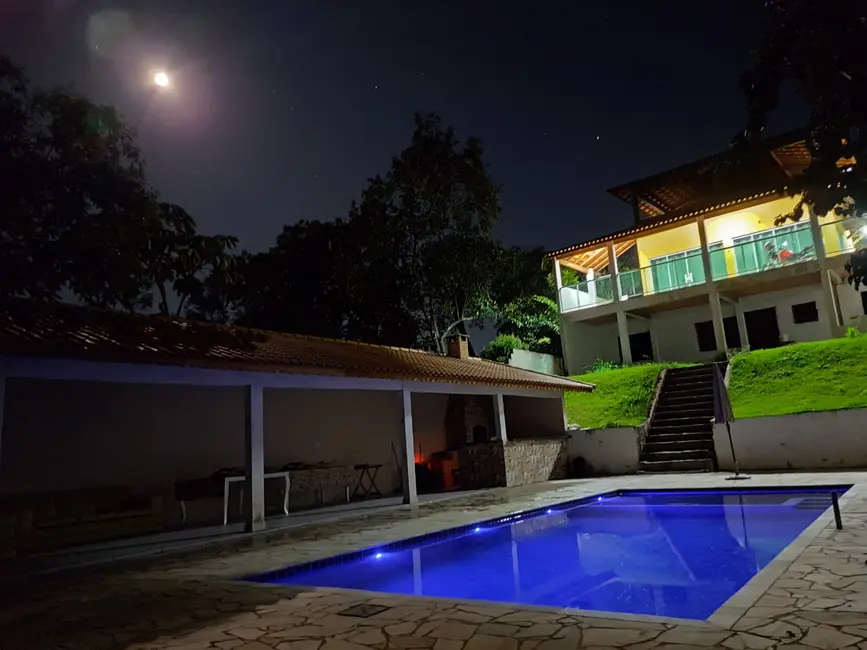 Foto 1 de Chácara com 3 quartos à venda, 250m2 em Santa Isabel - SP