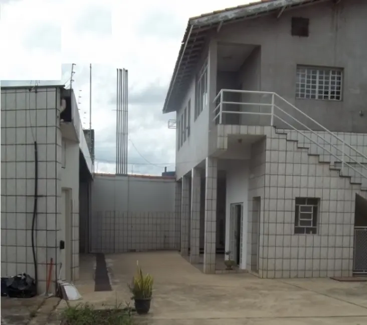 Sala Comercial para alugar, 300m2 em Centro, Atibaia - SP - imagem 7 Foto 7 de Sala Comercial para alugar, 300m2 em Centro, Atibaia - SP