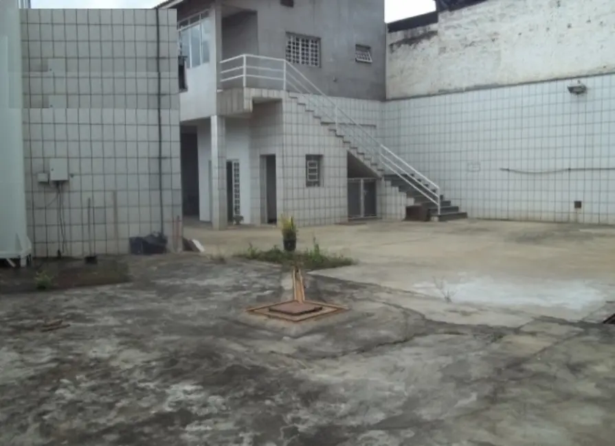 Sala Comercial para alugar, 300m2 em Centro, Atibaia - SP - imagem 6 Foto 6 de Sala Comercial para alugar, 300m2 em Centro, Atibaia - SP