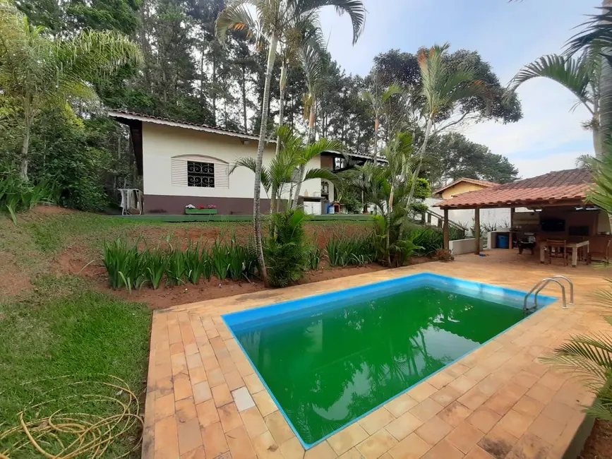 Foto 1 de Chácara com 3 quartos à venda, 150m2 em Atibaia - SP