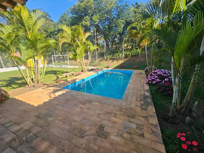 Foto 9 de Chácara com 3 quartos à venda, 150m2 em Atibaia - SP
