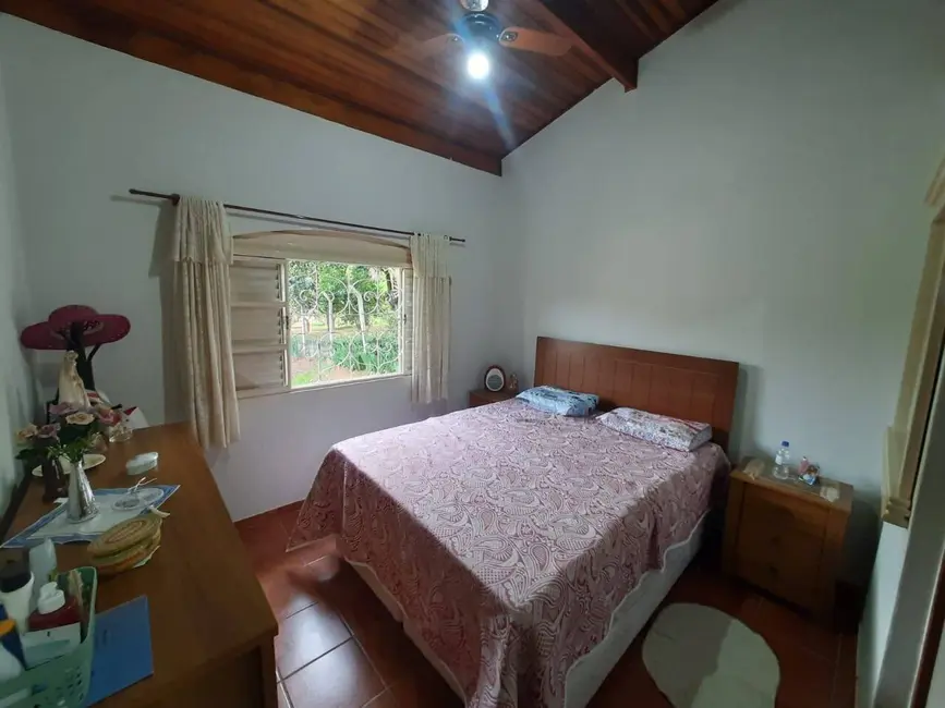 Foto 5 de Chácara com 3 quartos à venda, 150m2 em Atibaia - SP