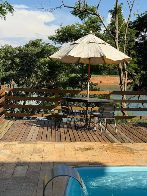 Chácara com 3 quartos à venda, 200m2 em Joanopolis - SP - imagem 4 Foto 4 de Chácara com 3 quartos à venda, 200m2 em Joanopolis - SP