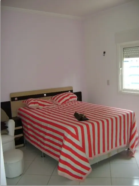 Foto 2 de Casa com 3 quartos à venda, 1200m2 em Mairipora - SP
