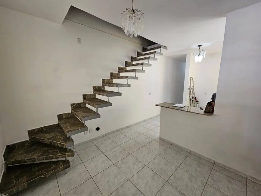 Foto 3 de Sobrado à venda, 300m2 em Mairipora - SP