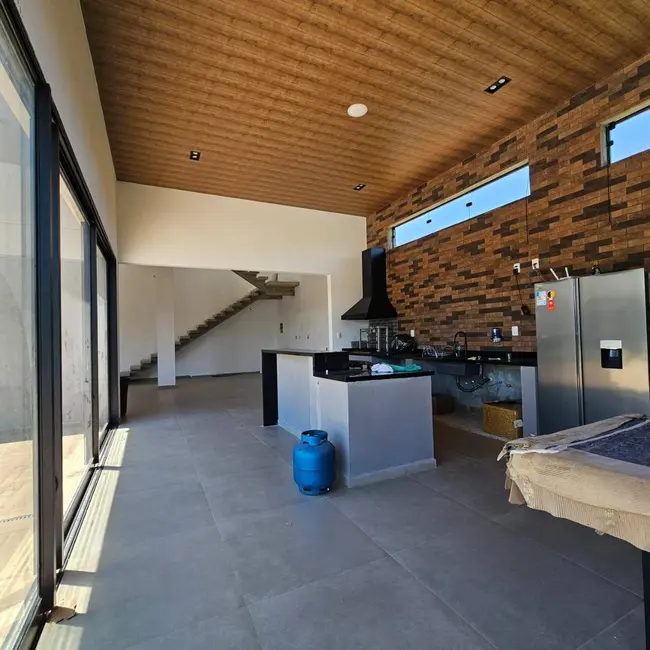 Foto 6 de Chácara com 4 quartos à venda, 350m2 em Igarata - SP