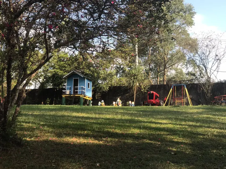 Chácara com 5 quartos à venda, 1000m2 em Chácaras Bom Tempo, Franco Da Rocha - SP - imagem 5 Foto 5 de Chácara com 5 quartos à venda, 1000m2 em Chácaras Bom Tempo, Franco Da Rocha - SP