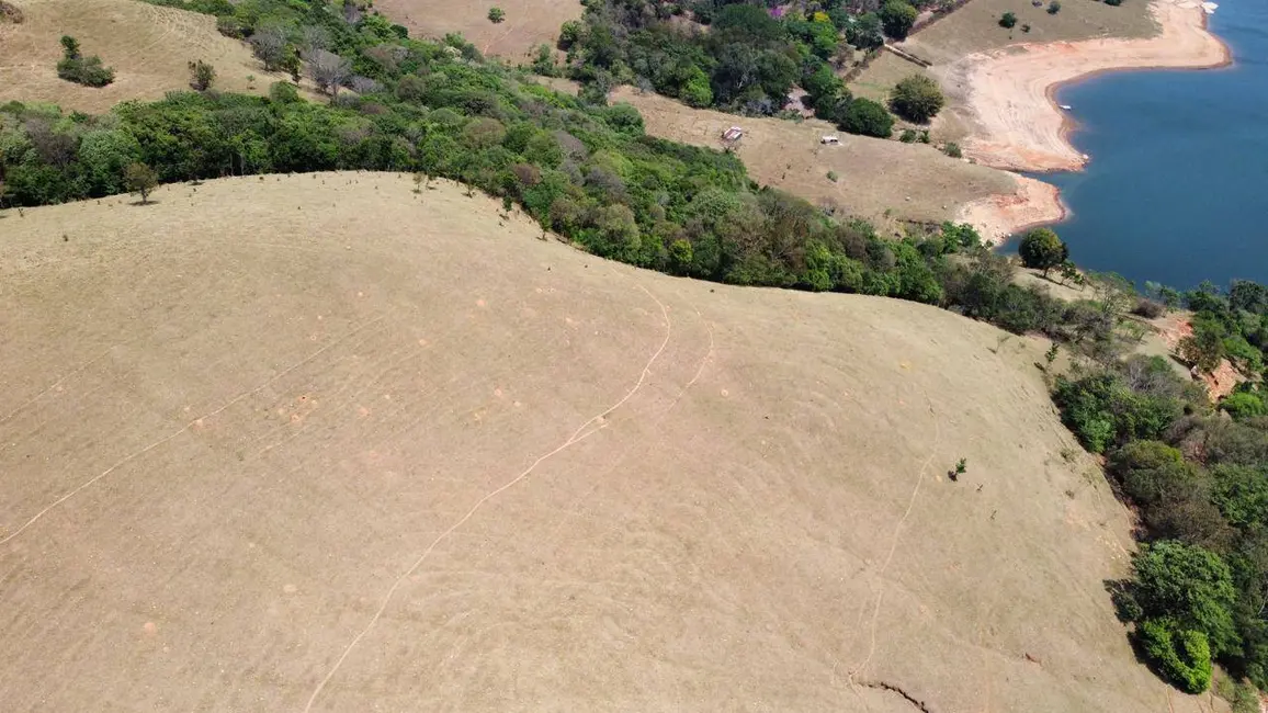 Foto 21 de Terreno / Lote à venda em Vargem - SP