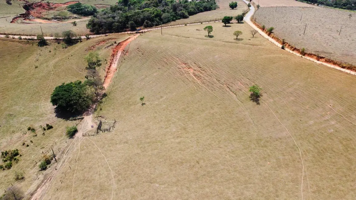 Terreno / Lote à venda em Vargem - SP - imagem 9 Foto 9 de Terreno / Lote à venda em Vargem - SP