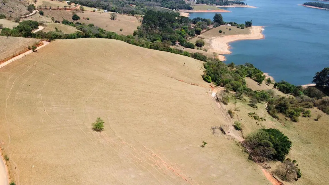 Foto 15 de Terreno / Lote à venda em Vargem - SP