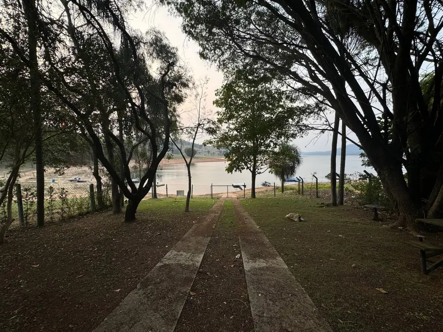 Foto 3 de Chácara com 2 quartos à venda, 300m2 em Braganca Paulista - SP