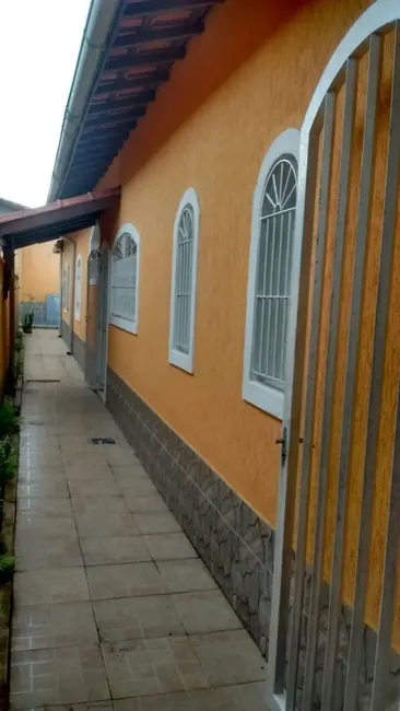 Casa com 2 quartos à venda, 150m2 em Caiçara, Praia Grande - SP - imagem 3 Foto 3 de Casa com 2 quartos à venda, 150m2 em Caiçara, Praia Grande - SP