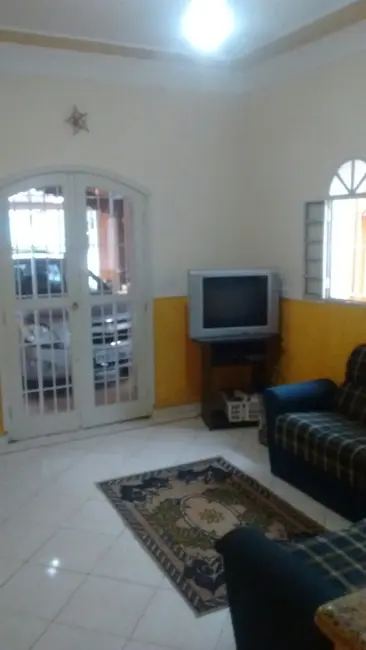 Casa com 2 quartos à venda, 150m2 em Caiçara, Praia Grande - SP - imagem 9 Foto 9 de Casa com 2 quartos à venda, 150m2 em Caiçara, Praia Grande - SP