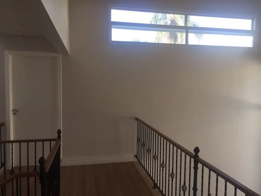 Foto 3 de Casa de Condomínio à venda, 300m2 em Cidade Jardim, Braganca Paulista - SP