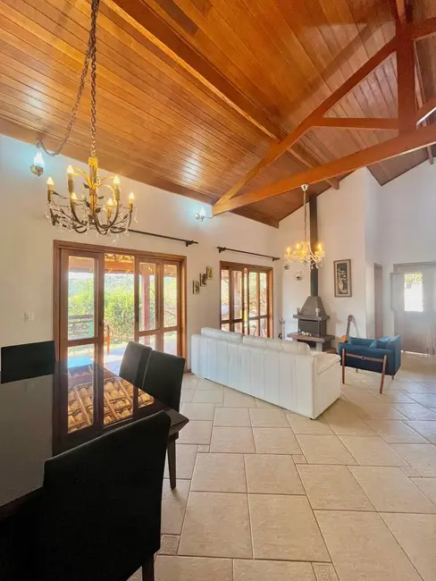 Foto 9 de Chácara com 4 quartos à venda, 289m2 em Mairipora - SP