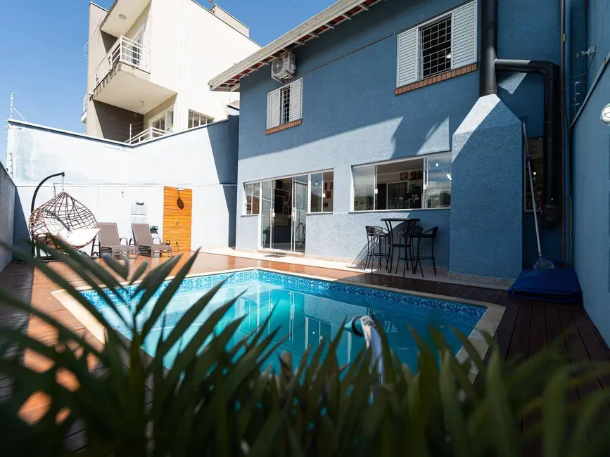 Foto 1 de Casa com 3 quartos à venda, 128m2 em Jardim Maristela, Atibaia - SP