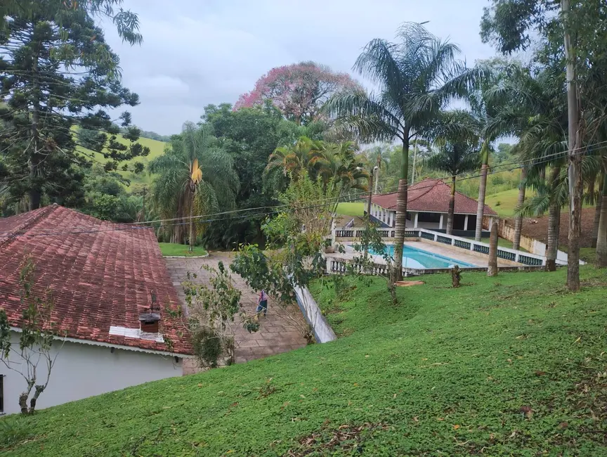 Foto 3 de Sítio / Rancho com 4 quartos à venda, 500m2 em Nazare Paulista - SP