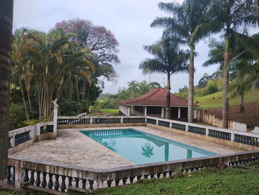 Foto 1 de Sítio / Rancho com 4 quartos à venda, 500m2 em Nazare Paulista - SP