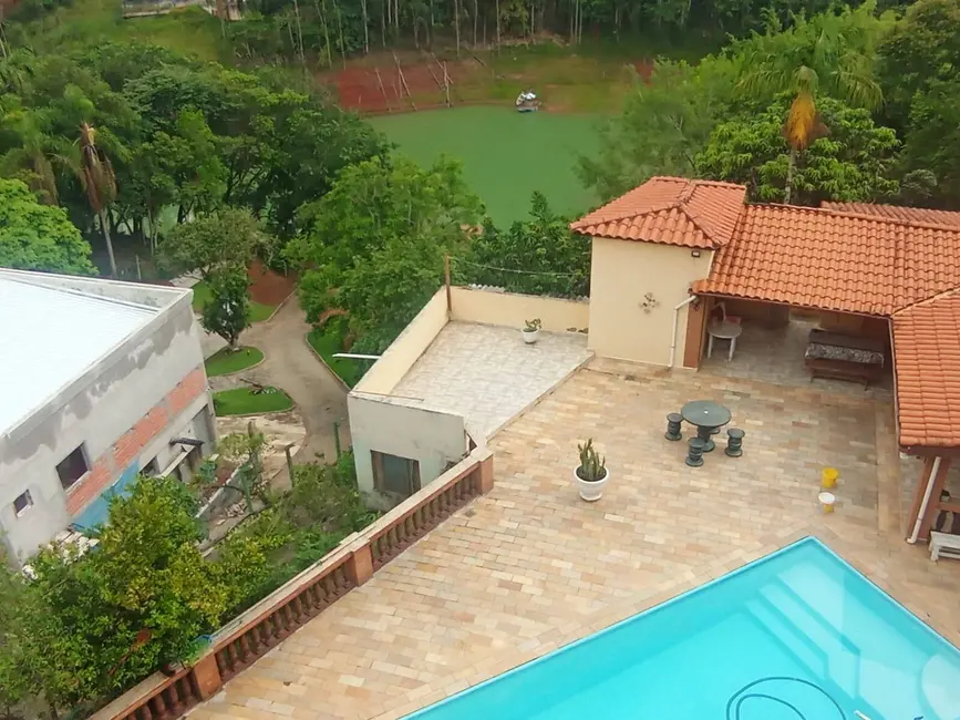 Foto 3 de Chácara com 4 quartos à venda, 200m2 em Igarata - SP