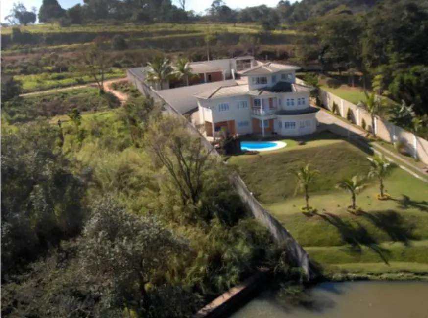 Foto 1 de Chácara com 4 quartos à venda, 1530m2 em Atibaia - SP