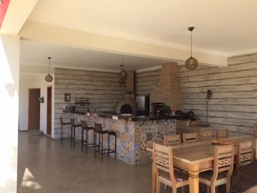 Casa com 4 quartos à venda, 800m2 em Atibaia - SP - imagem 2 Foto 2 de Casa com 4 quartos à venda, 800m2 em Atibaia - SP