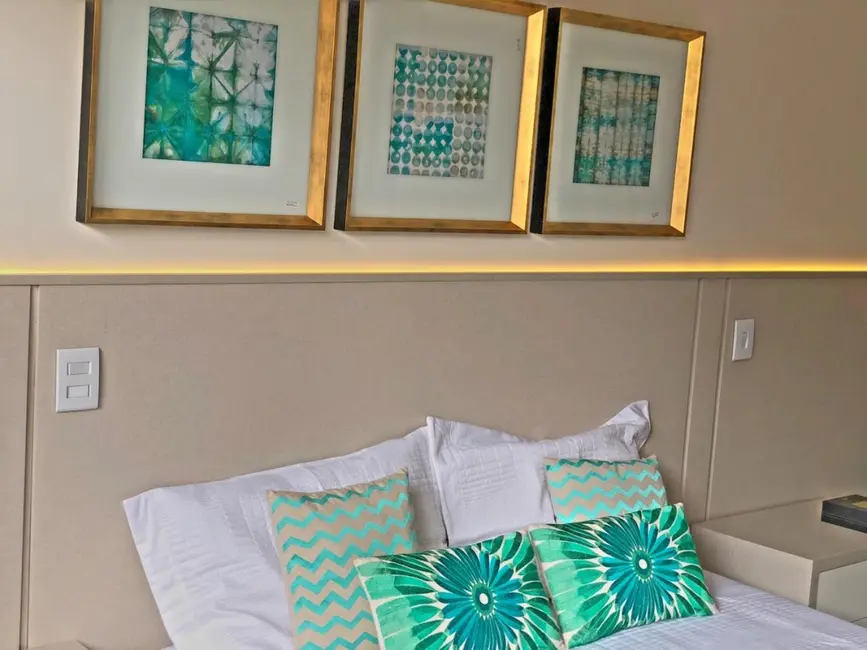 Foto 3 de Casa de Condomínio à venda, 325m2 em Vila Santista, Atibaia - SP