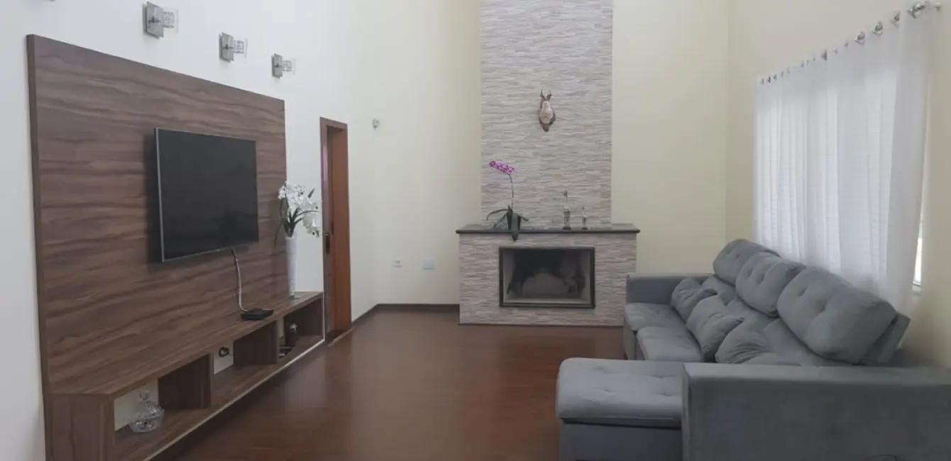 Foto 6 de Chácara com 4 quartos à venda, 5000m2 em Vila Santista, Atibaia - SP