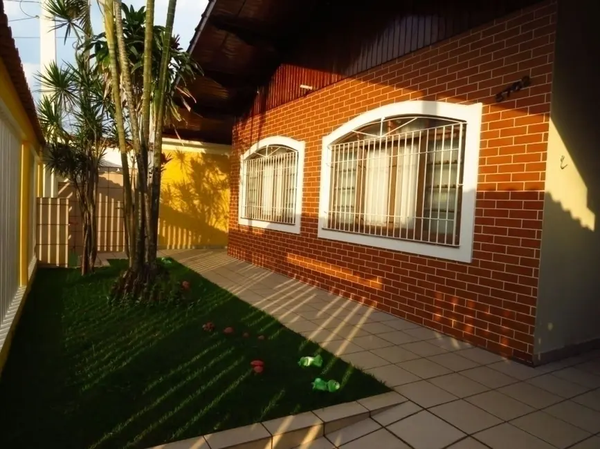 Foto 7 de Casa com 3 quartos à venda, 240m2 em Itanhaem - SP