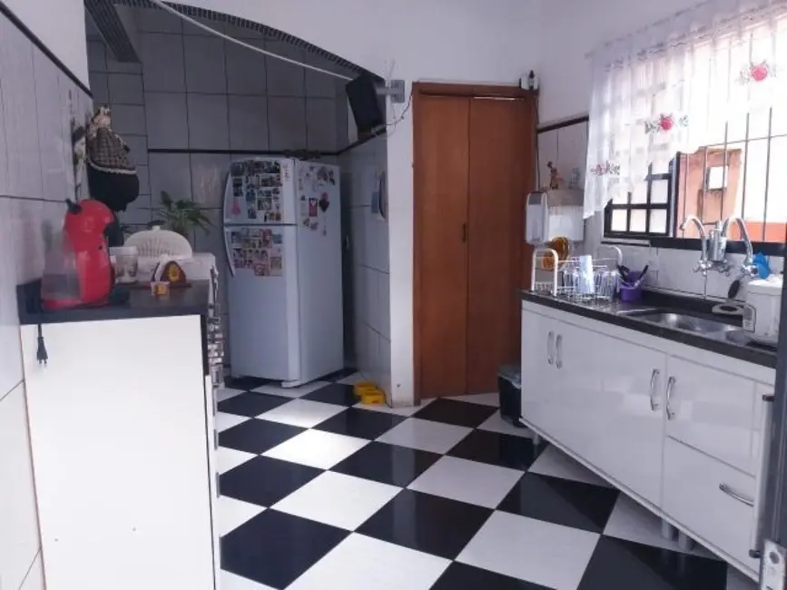 Foto 5 de Casa com 2 quartos à venda, 210m2 em Atibaia - SP