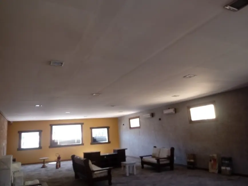 Foto 5 de Sala Comercial à venda, 850m2 em Portão, Atibaia - SP