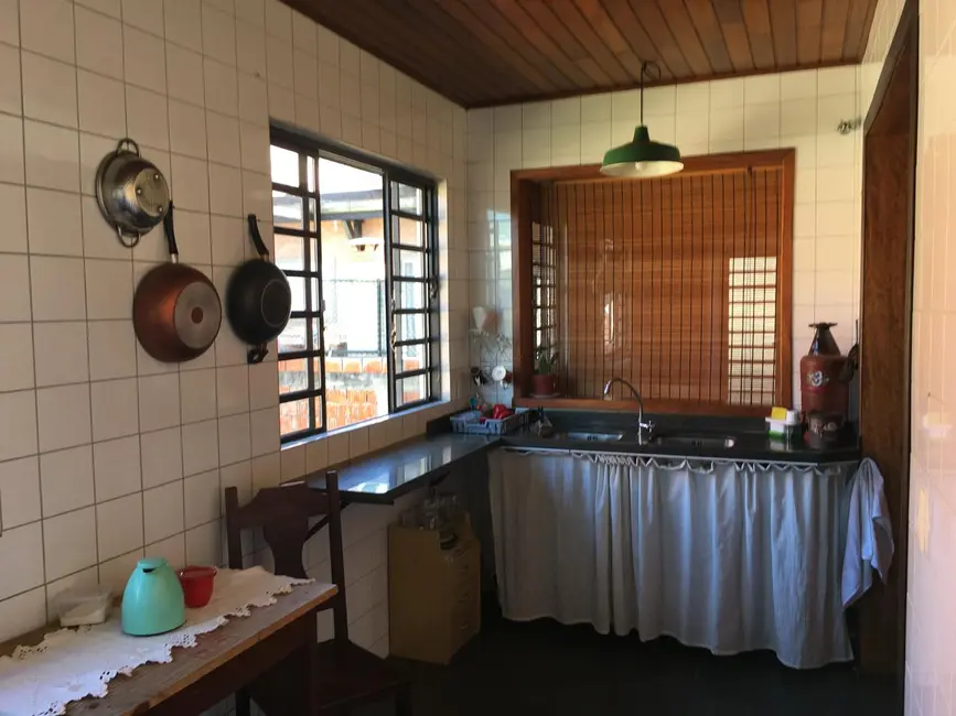 Foto 9 de Casa com 9 quartos à venda, 230m2 em Jardim dos Pinheiros, Atibaia - SP