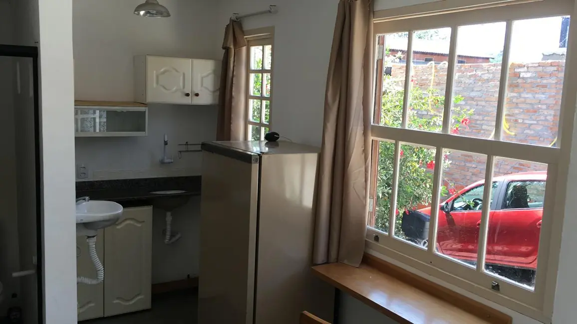 Foto 4 de Casa com 9 quartos à venda, 230m2 em Jardim dos Pinheiros, Atibaia - SP